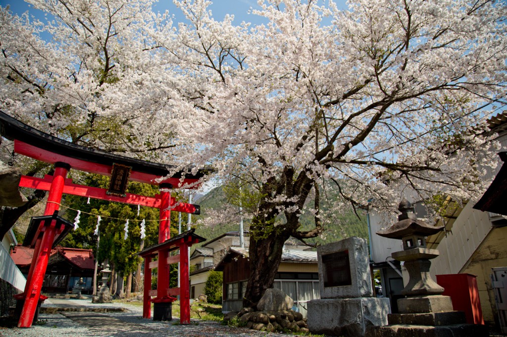 大石浅間神社