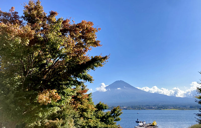 10月初旬の河口湖